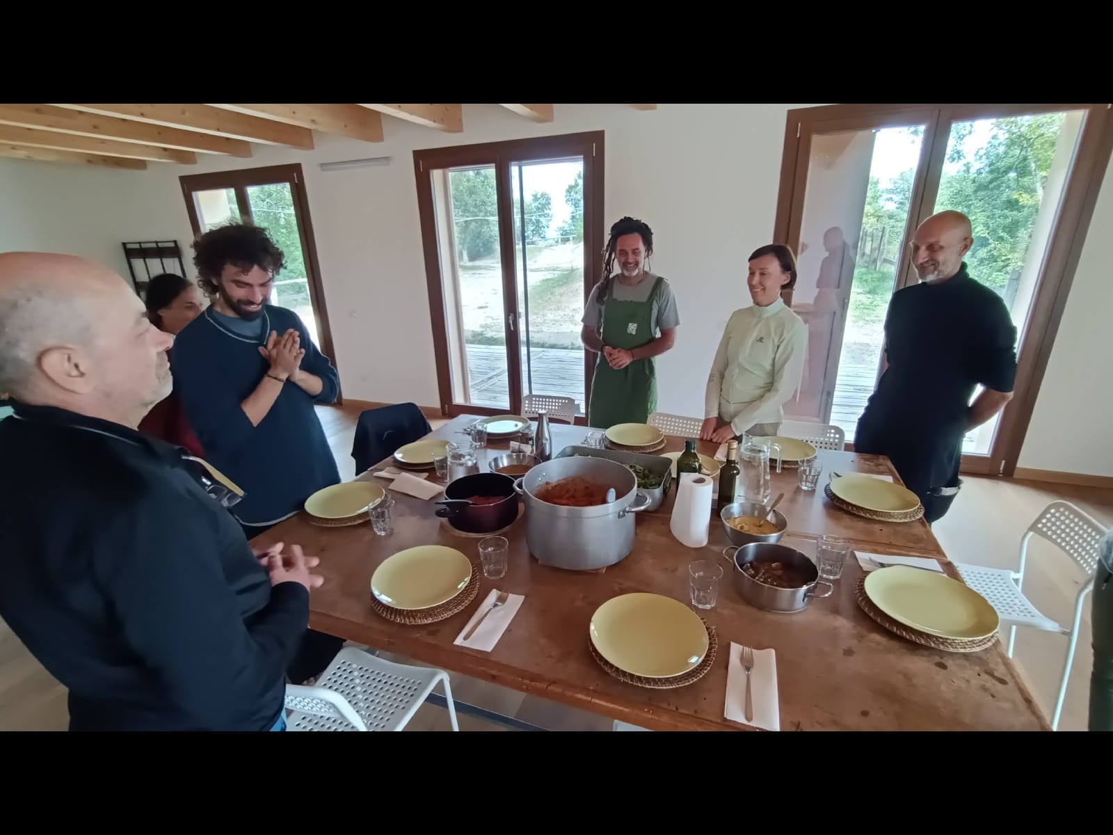 Attorno al tavolo con Fabio a L'Alluce Verde