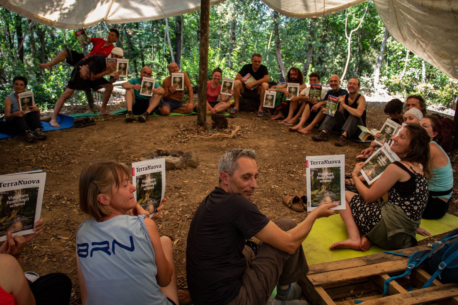 Passi di Quiete - Seconda Edizione - In cerchio ad Avalon con TerraNuova - Foto Maya De Bernardi